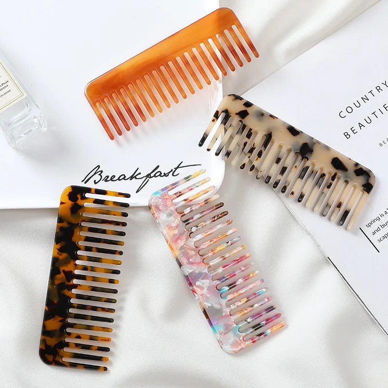 Haarkammen van acetaat met bre - Travel Accessories Needed recensie en prijs